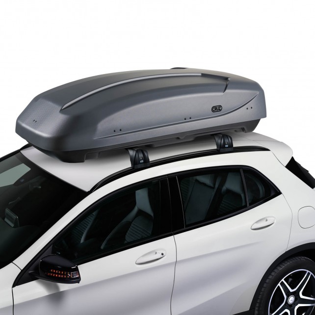 Dudas: ¿gasta más el coche si lleva un cofre de equipaje en el techo?