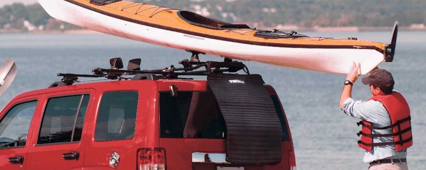 Thule WaterSlide: protección real para tu coche cuando cargas el kayak