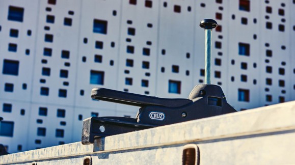 &iquest;C&oacute;mo puedo transportar una escalera en el coche sin riesgos?