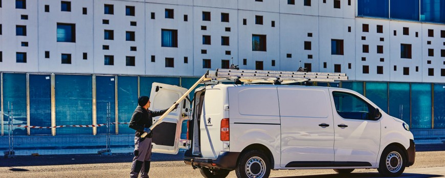 Rulo extensible de aluminio CRUZ con rulo inox de 80 cm: carga y descarga más cómoda en tu vehículo