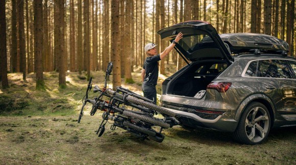 Thule EasyFold XT F para 2 bicicletas: portabicicletas FIX4BIKE plegable, robusto y pensado para bicis pesadas