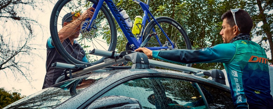 Maximiza tu Aventura Ciclista con el Portarruedas de Techo CRUZ